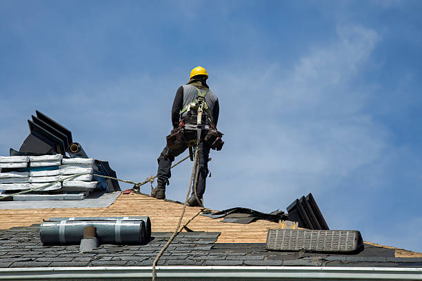Professional Roofing technician working in Downs, KS